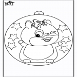 Kerst kleurplaten - Kerstbal met hamster